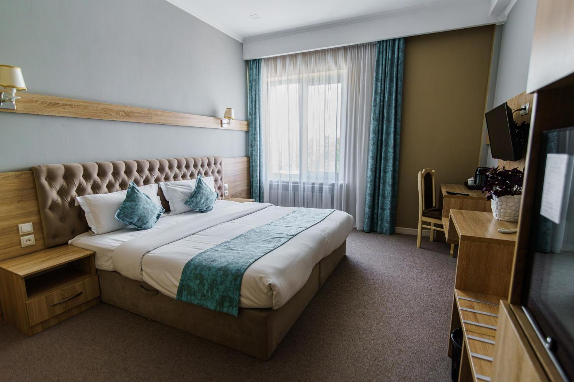 Park Hotel Al Bustan Shymkent Eksteriør billede