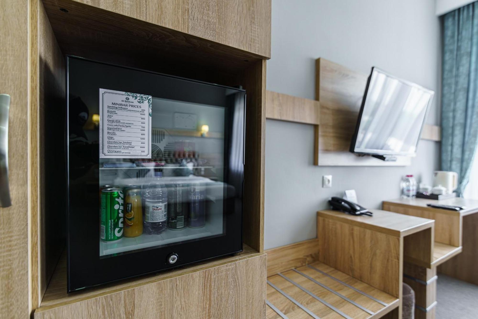 Park Hotel Al Bustan Shymkent Eksteriør billede