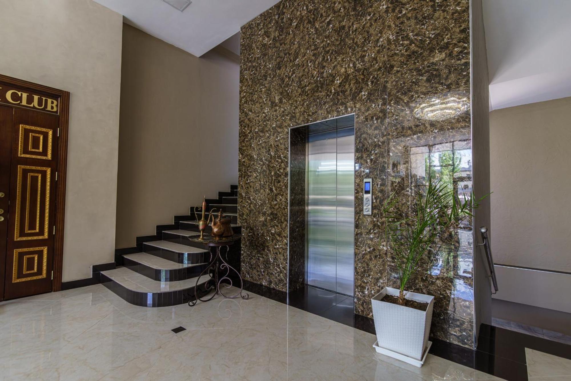 Park Hotel Al Bustan Shymkent Eksteriør billede